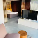 Orange Lounge Attersee Apartahotel