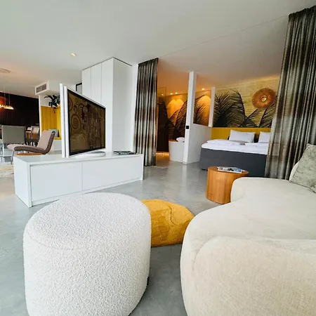 Orange Lounge Attersee ويرغ