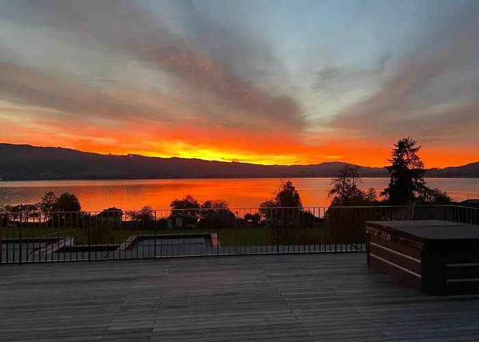 Ξενοδοχείο με διαμερίσματα Orange Lounge Attersee 4*