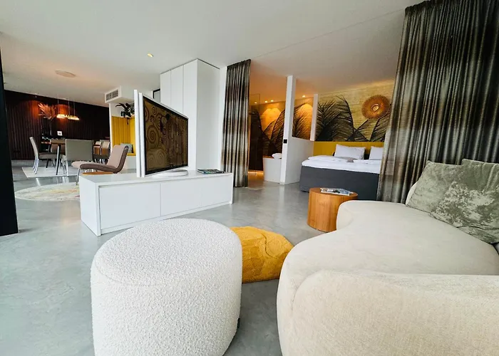 Orange Lounge Attersee Weyregg