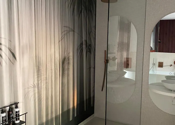 Orange Lounge Attersee 4*