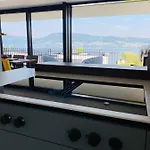 Orange Lounge Attersee Lägenhetshotell Weyregg