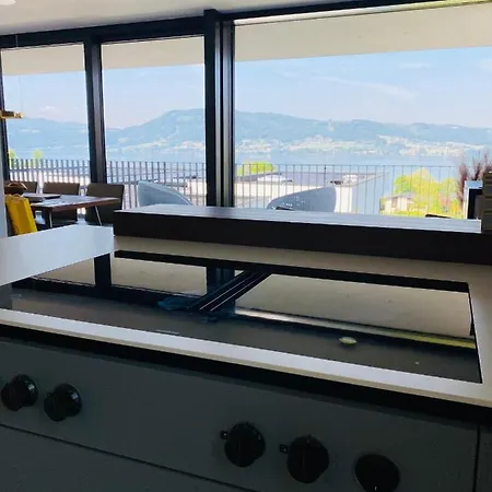 Orange Lounge Attersee アパートホテル ワイレック