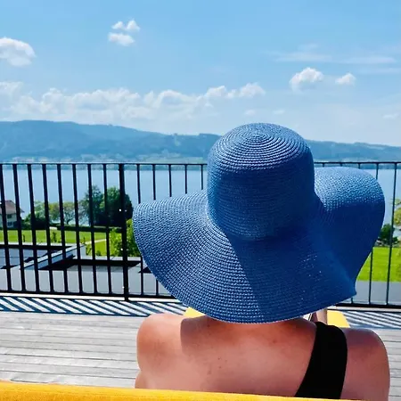 Orange Lounge Attersee アパートホテル 4*