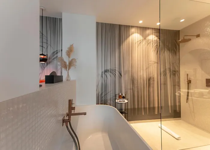 Orange Lounge Attersee 4*