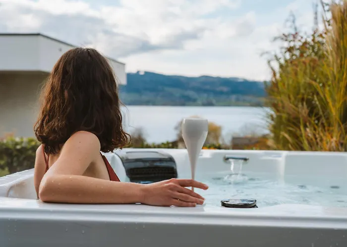 Orange Lounge Attersee Aparthotel